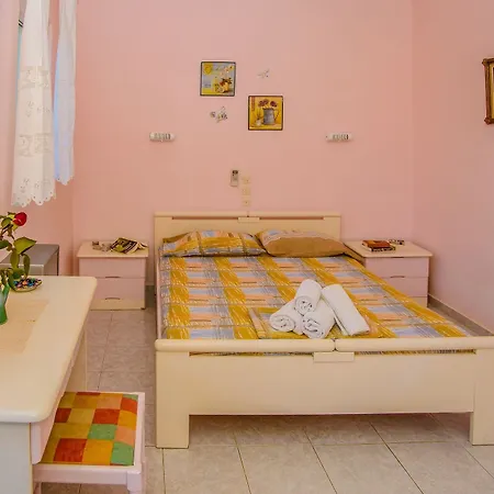 Aloni Studios&apartments